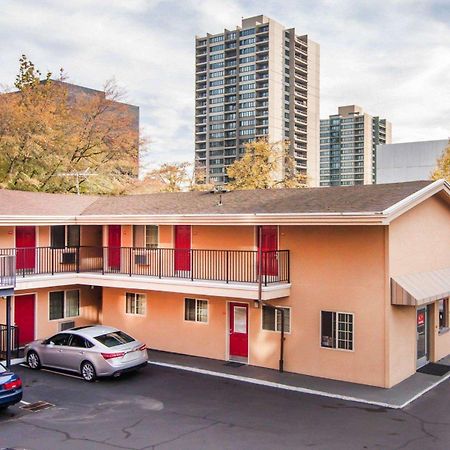 Econo Lodge City Center Portland Exterior foto